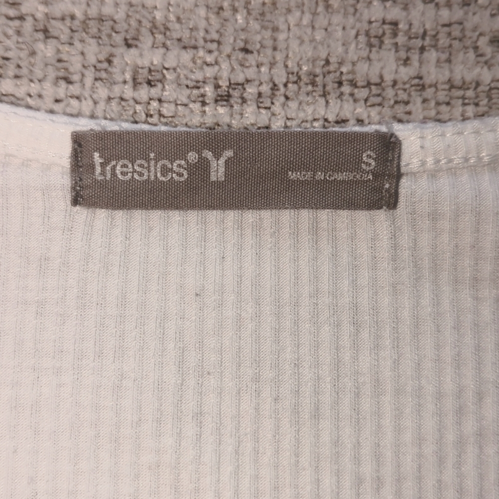 Tresics Top - Picture 2 of 2
